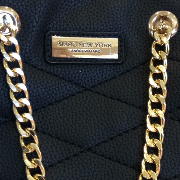 FINAL SALE PRICE Marc New York Black Shoulder/Crossbody Handbag - Picture 2 of 4